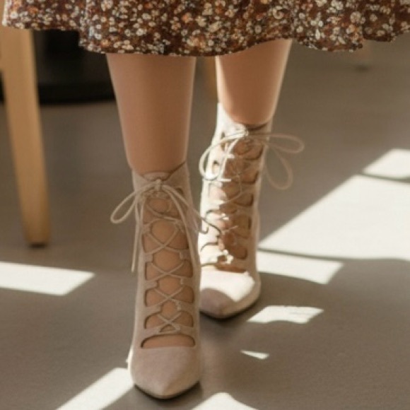 Coconuts by Matisse Shoes - NWT Coconuts by Matisse Beige Lace-Up Booties